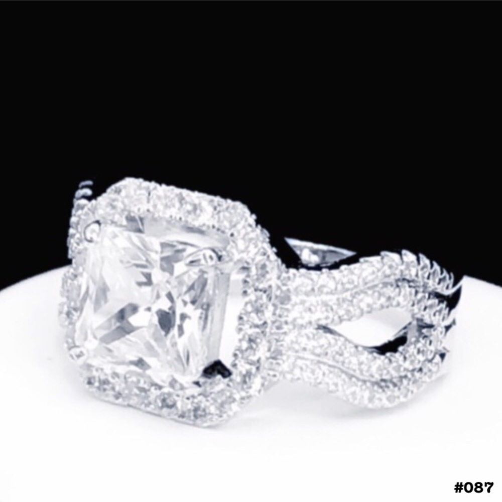Sexy Square Wedding Ring - Picture 1 of 6